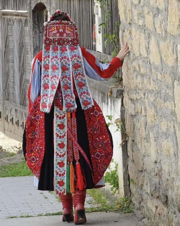 Traditional hungarian best sale women's clothing